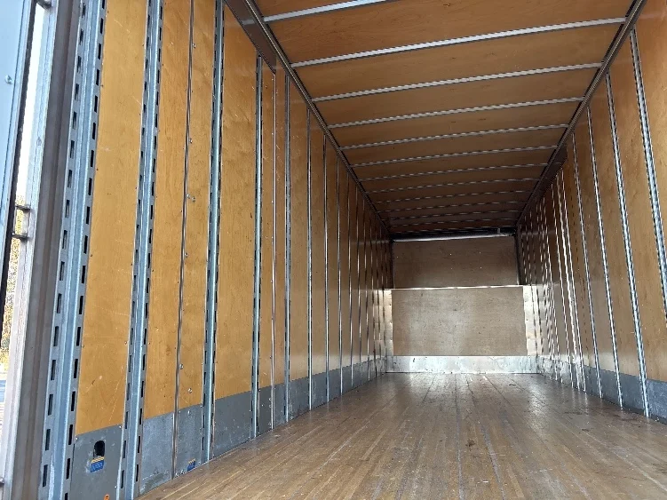 2023 Freightliner M2 106 - image 10