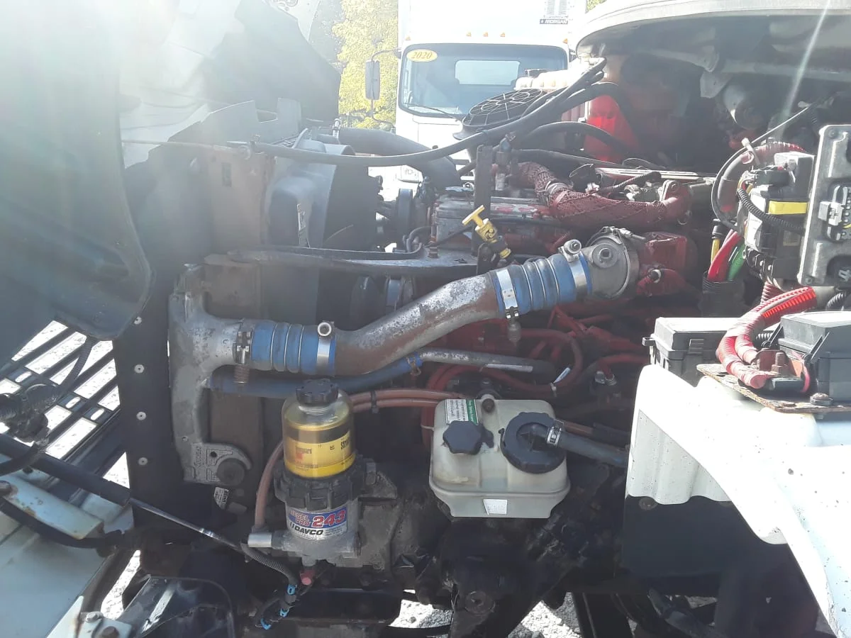 2015 Freightliner M2 106 - image 9