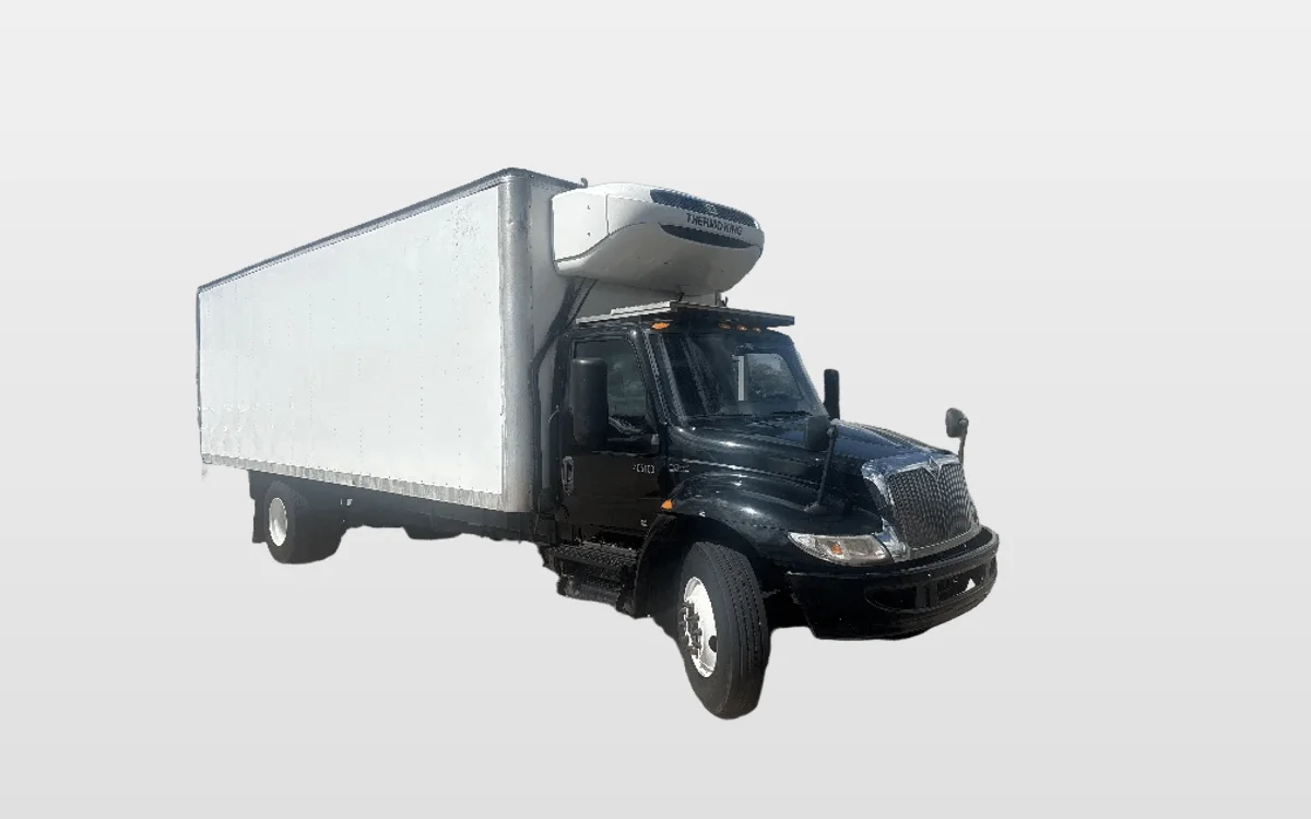 2022 International MV - image 1