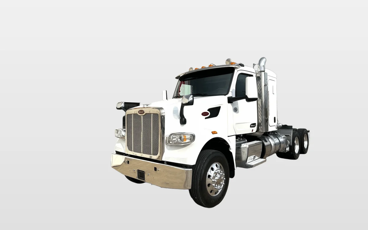 2022 PETERBILT 567 - image 1