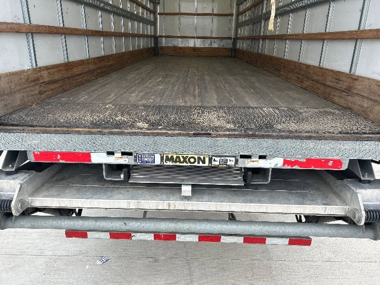 2022 Freightliner M2 106 in San Antonio, TX — photo 10
