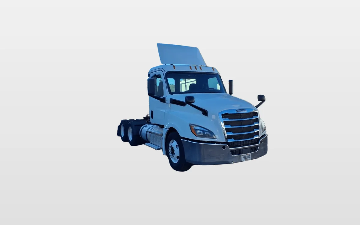 2019 Freightliner - image 1