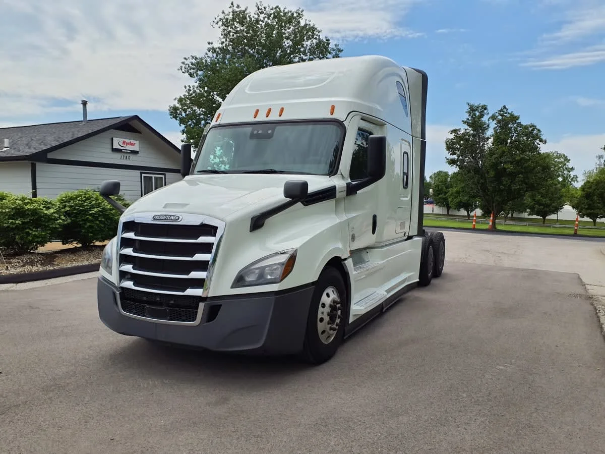 2022 Freightliner Cascadia in O'fallon, MO
