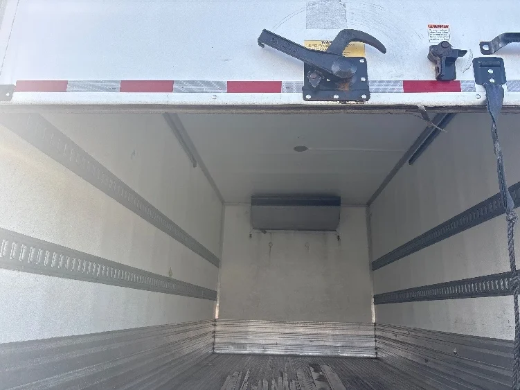 2018 Isuzu NQR - image 8