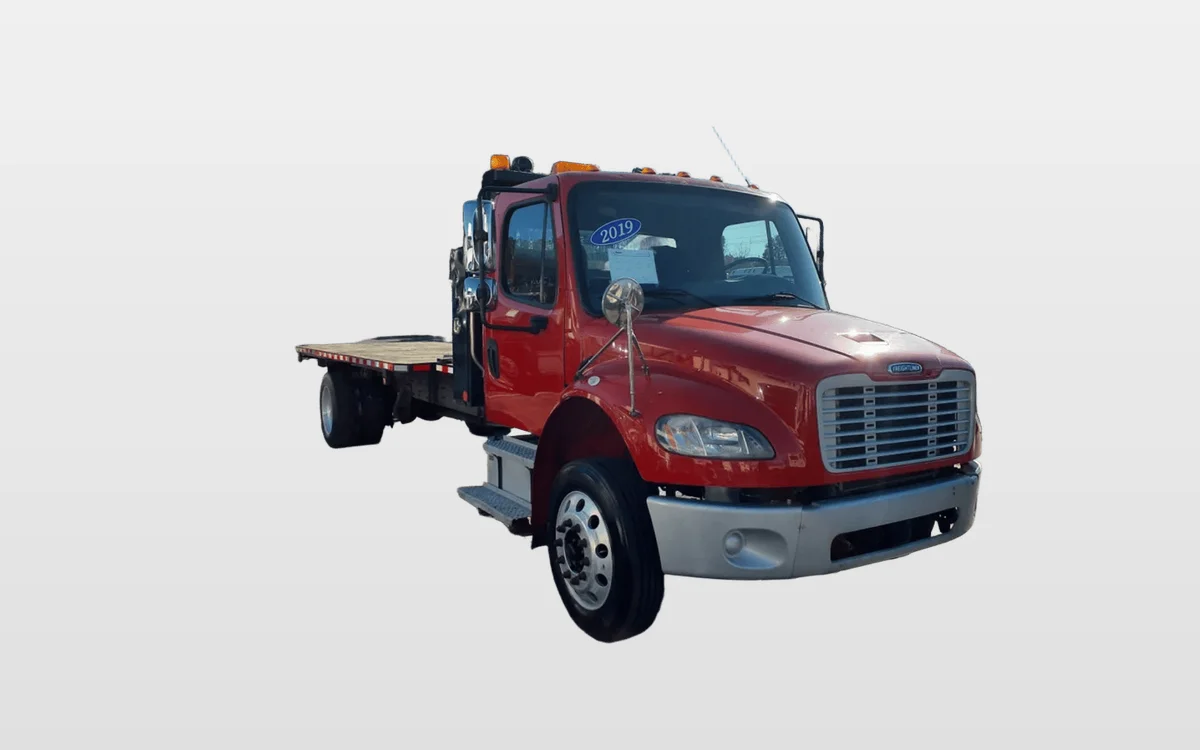 2019 Freightliner M2 106 - image 1