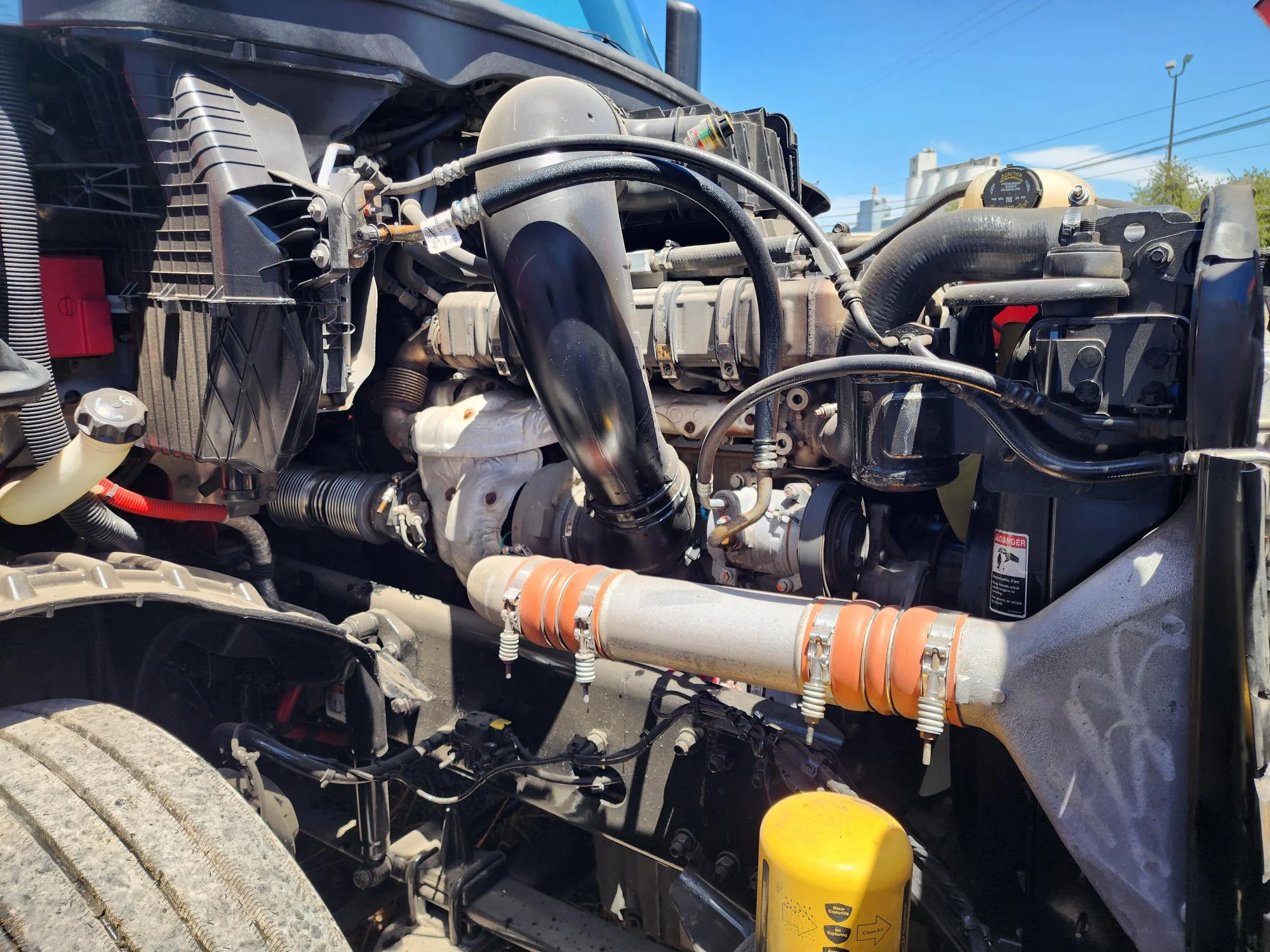 2020 Freightliner Cascadia in French Camp, CA — photo 8