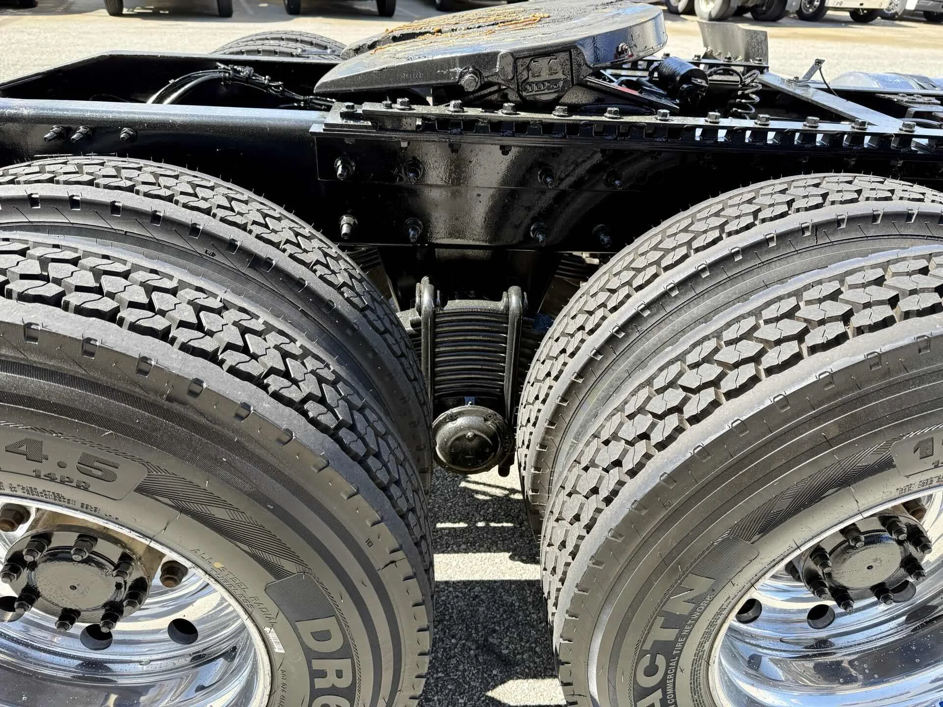 2021 Mack Anthem - image 16