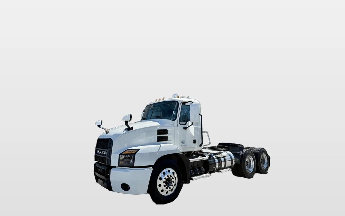 2021 Mack Anthem - image 1