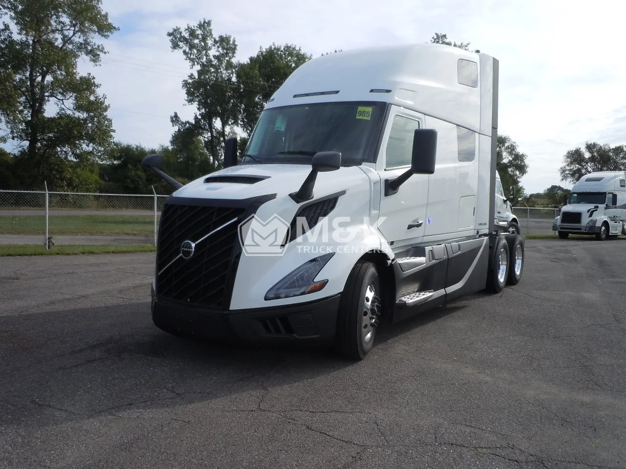 2026 Volvo VNL 860 in Gary, IN