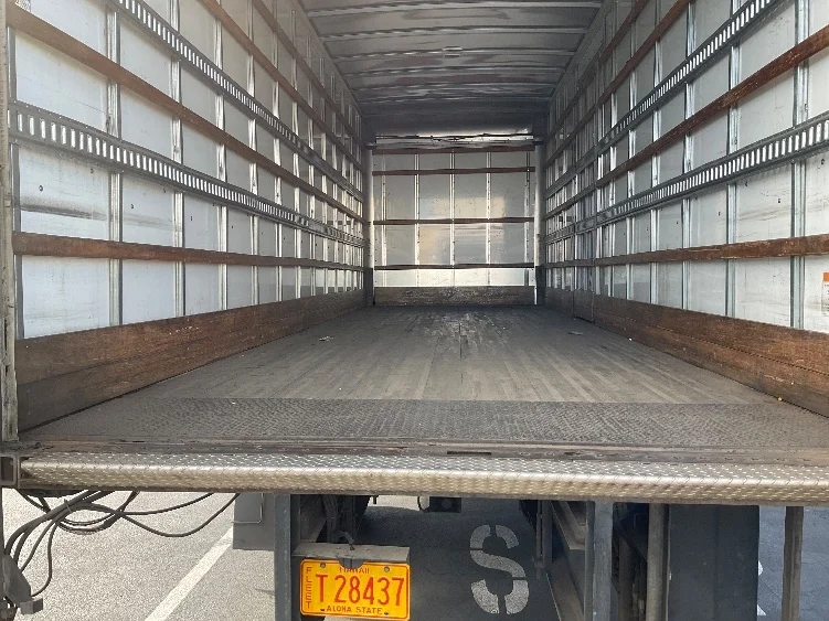 2022 Freightliner eM2 in Torrance, CA — photo 10