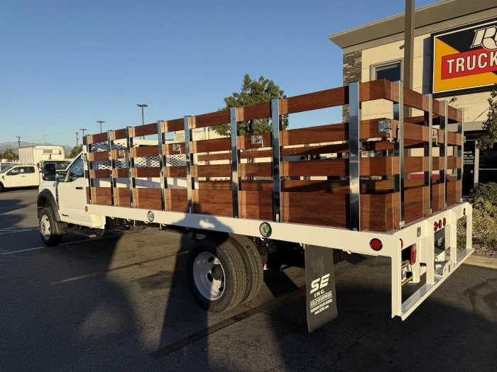 2026 Ford F-550 — photo 3