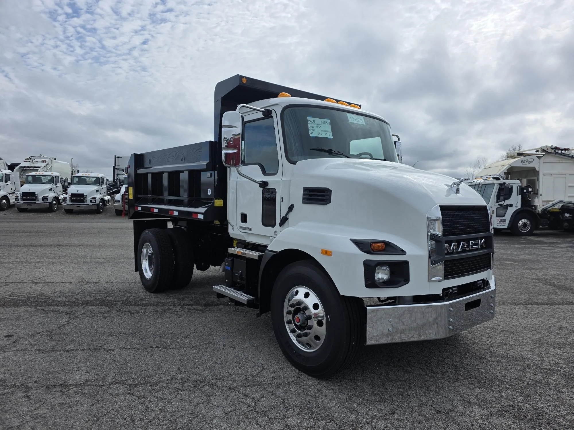 2027 Mack MD in Findlay, OH — photo 2
