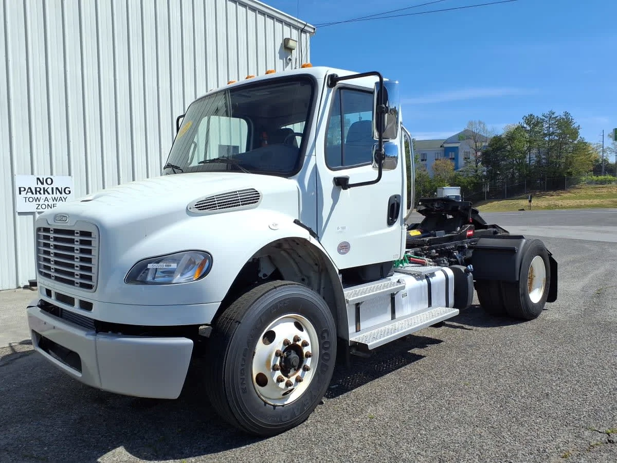2022 Freightliner M2 106 in Knoxville, TN