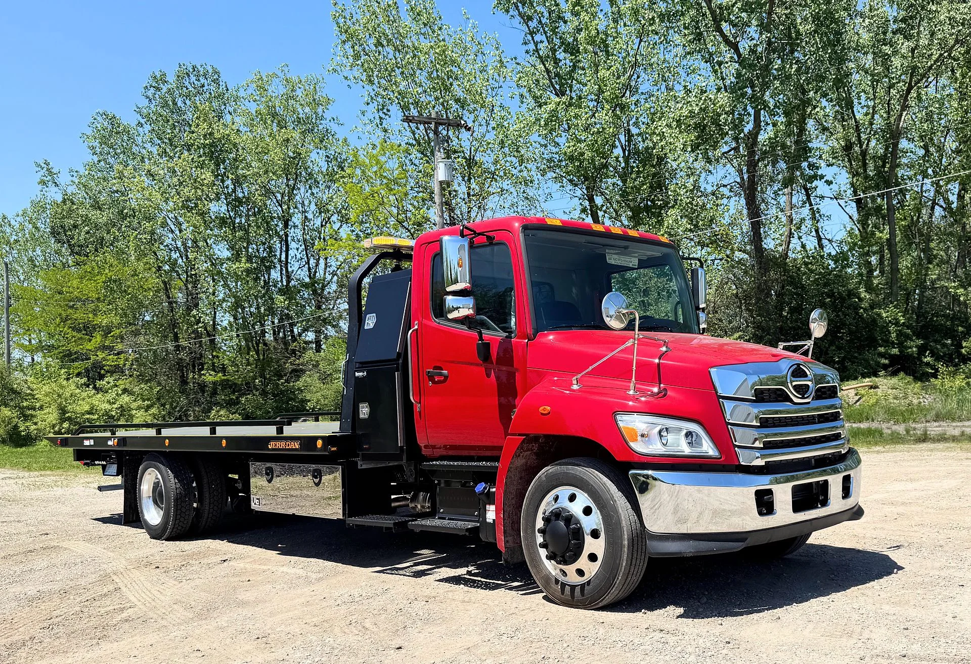 2025 Hino