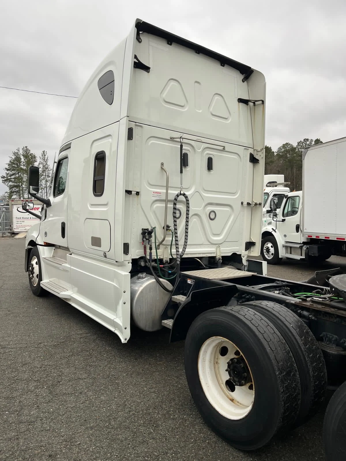 2021 Freightliner Cascadia in Ashland, VA — photo 6