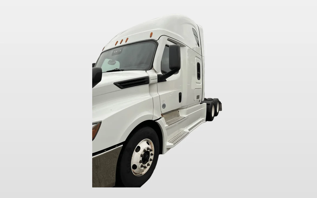 2021 Freightliner - image 1
