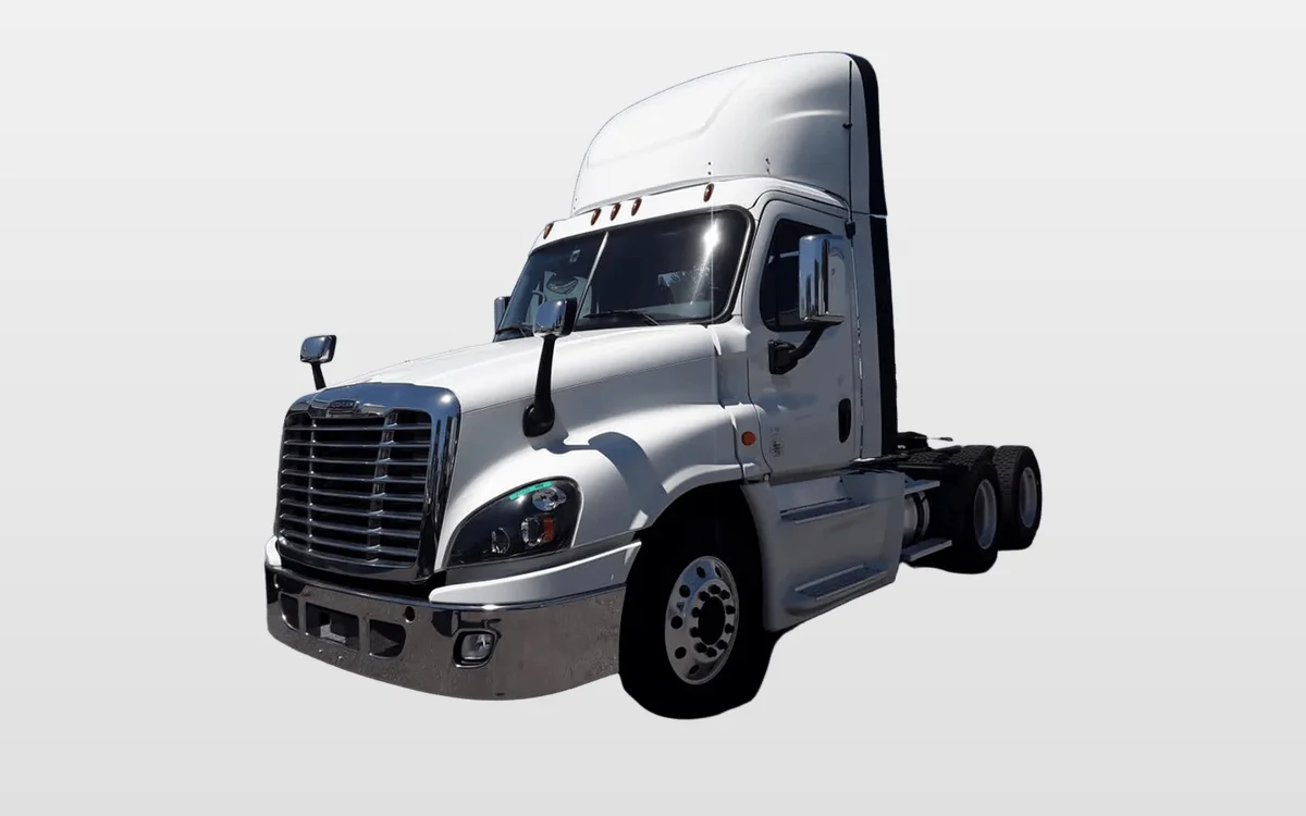 2019 Freightliner - image 1