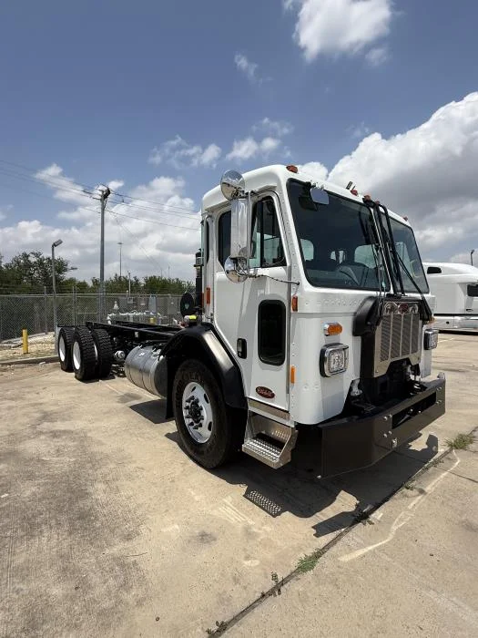 2026 Peterbilt 520 in Laredo, TX — photo 7