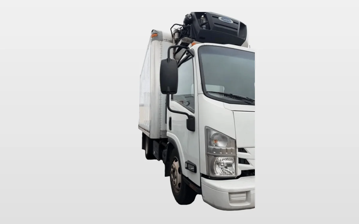 2017 Isuzu NPR - image 1