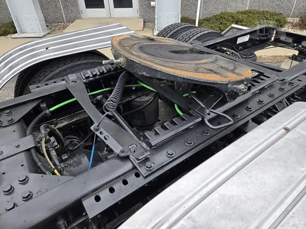 2025 International HX - image 11