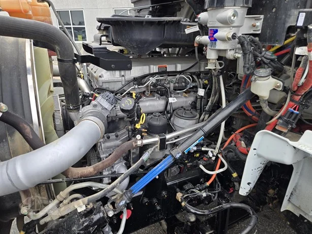 2025 International HX in MN — photo 20