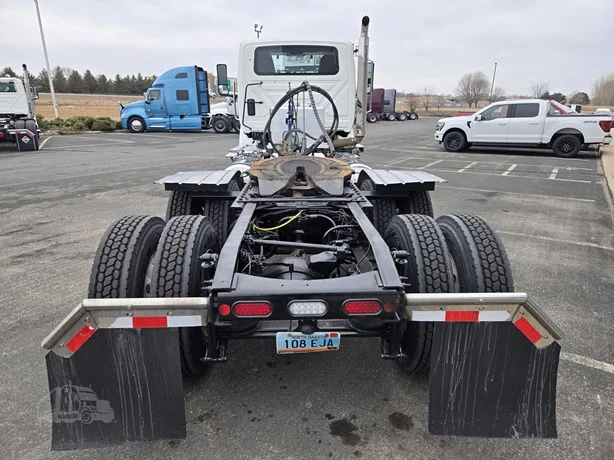 2025 International HX in MN — photo 6