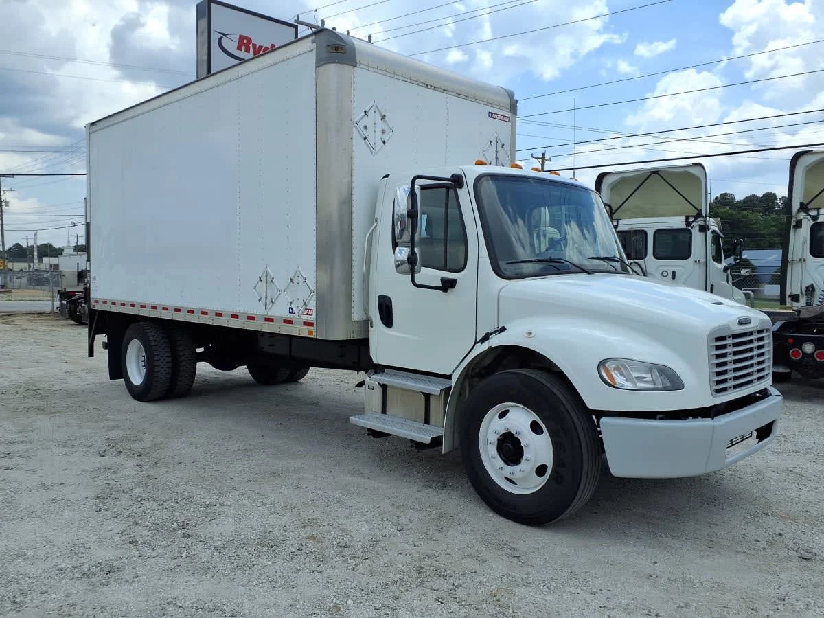 2021 Freightliner M2 106 in Greenville, SC — photo 3