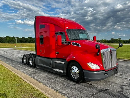 2022 Kenworth T680 in Joplin, MO