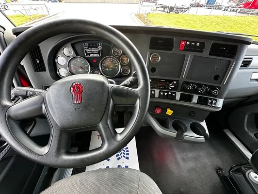 2022 Kenworth T680 in Joplin, MO — photo 18