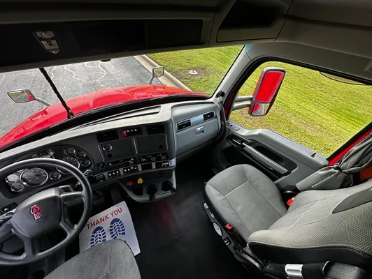2022 Kenworth T680 in Joplin, MO — photo 15
