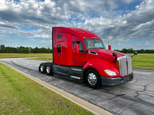 2022 Kenworth T680 in Joplin, MO — photo 11