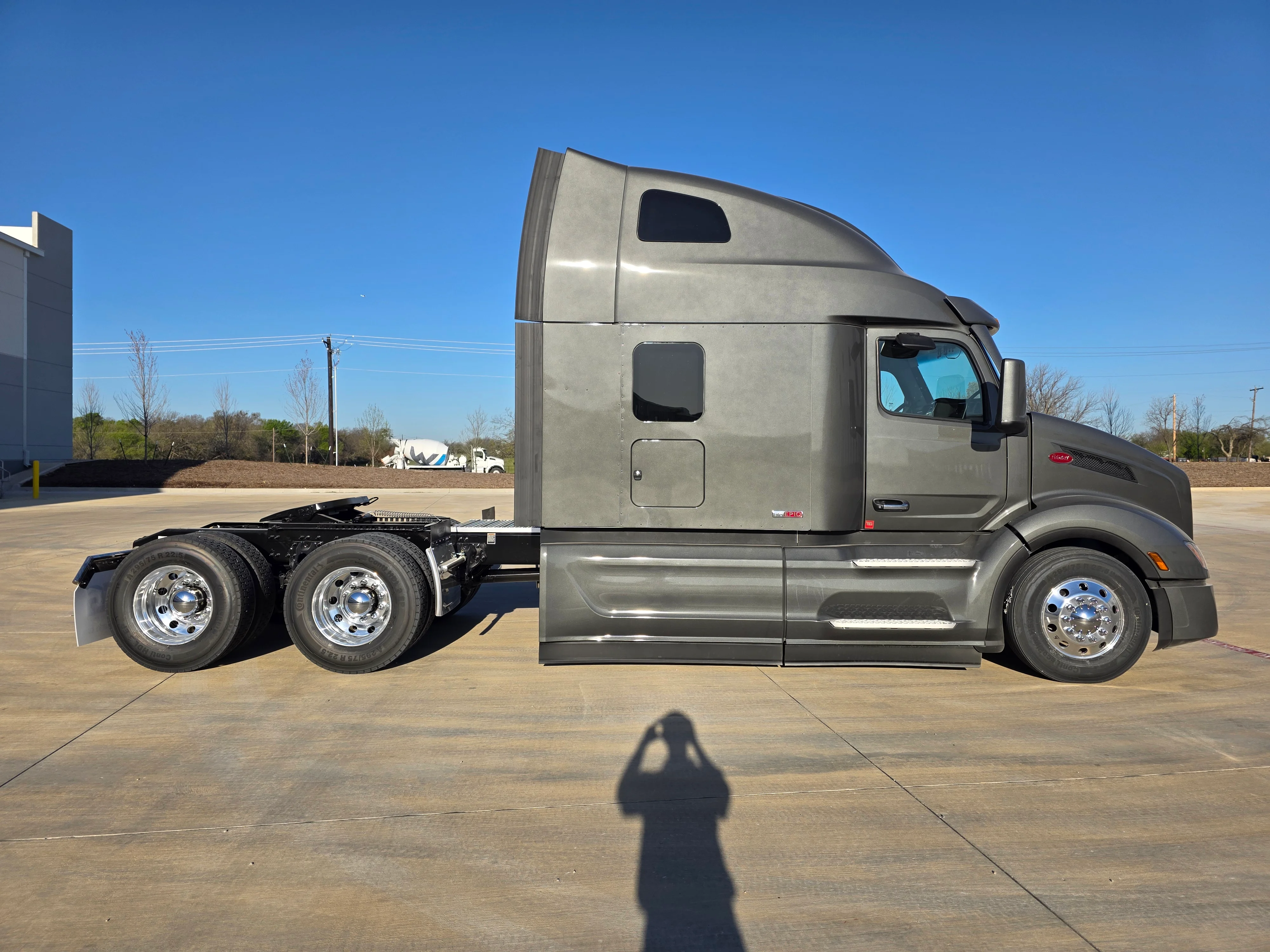 2027 Peterbilt 579 in Dayton, OH — photo 6