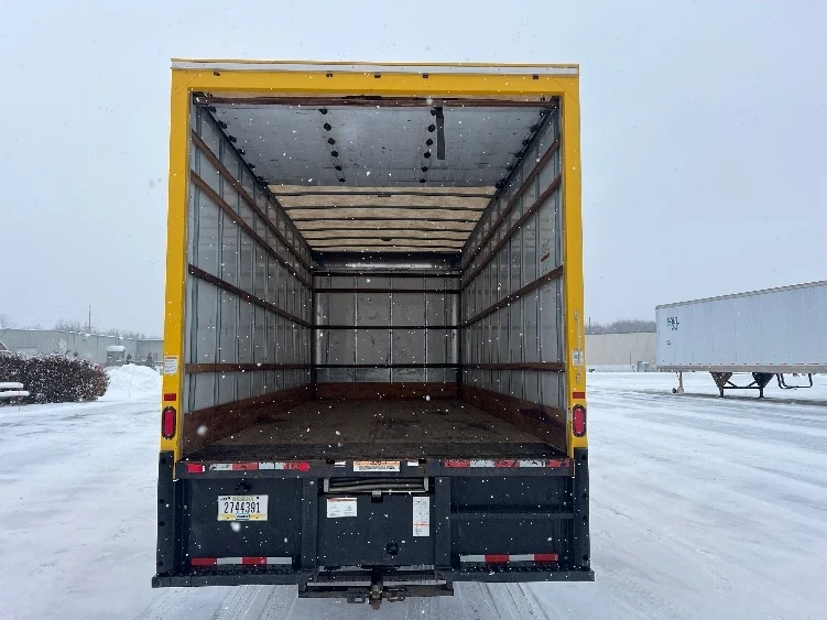 2020 International MV - image 8