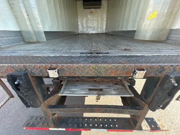 2020 Hino 268 - image 10