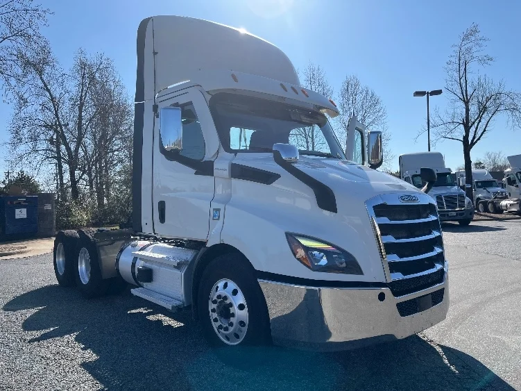 2021 Freightliner Cascadia in West Columbia, SC