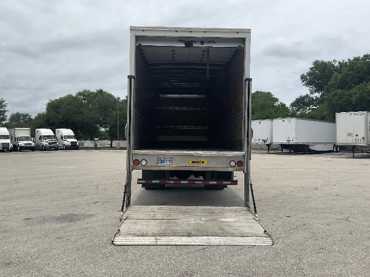 2020 International MV in Riviera Beach, FL — photo 9