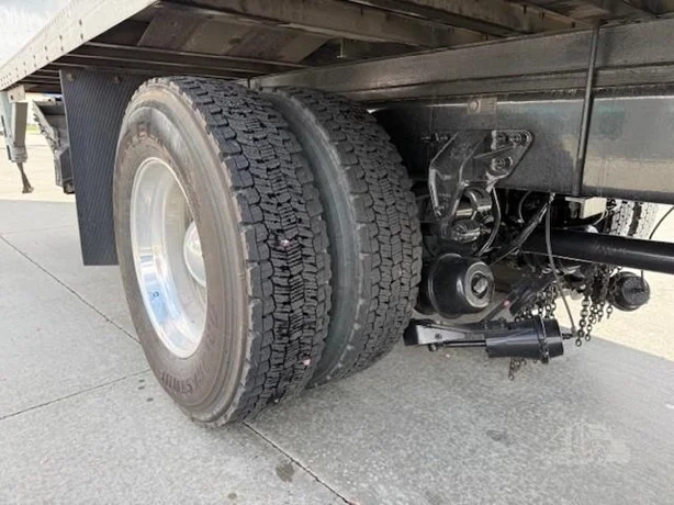 2021 Kenworth T370 - image 4