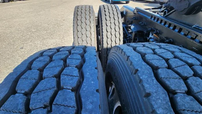 2022 Peterbilt 579 - image 28