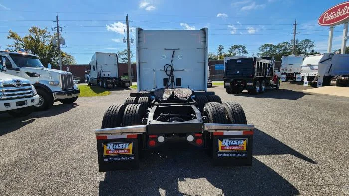 2022 Peterbilt 579 in Jacksonville, FL — photo 5