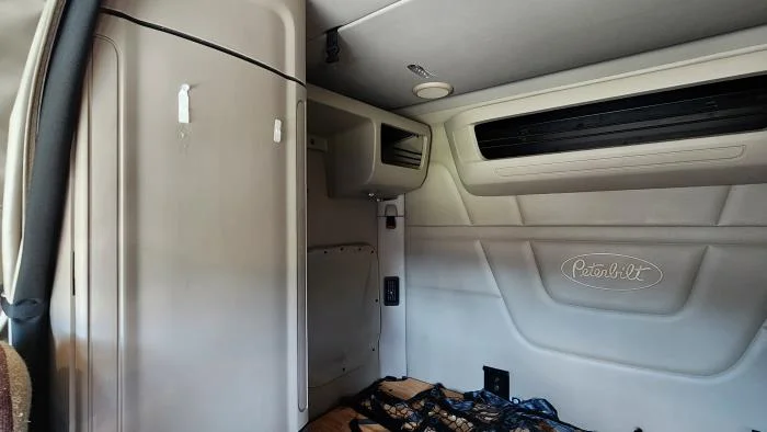 2022 Peterbilt 579 in Jacksonville, FL — photo 12