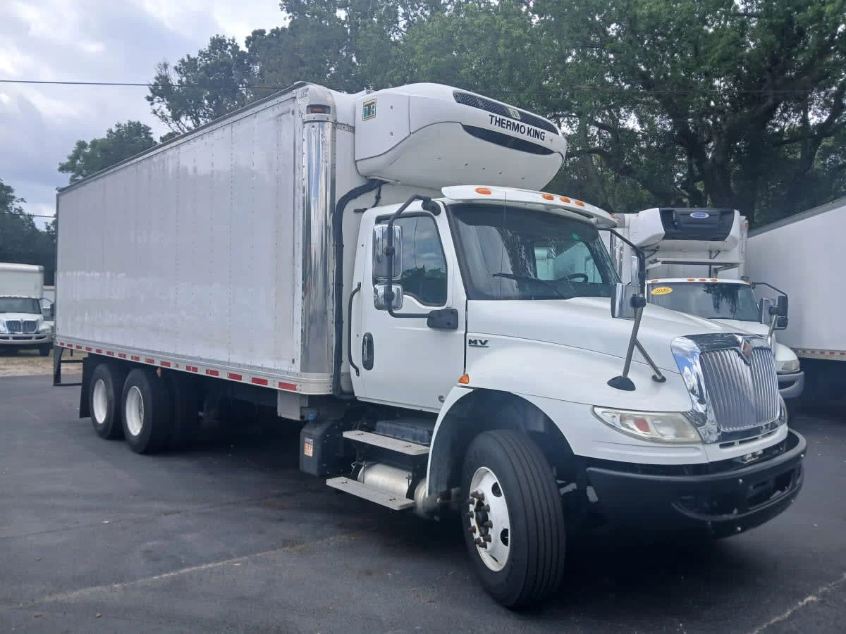 2020 International MV in Jacksonville, FL — photo 3