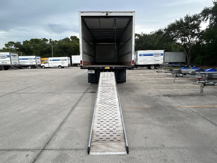 2022 International MV in Tampa, FL — photo 9