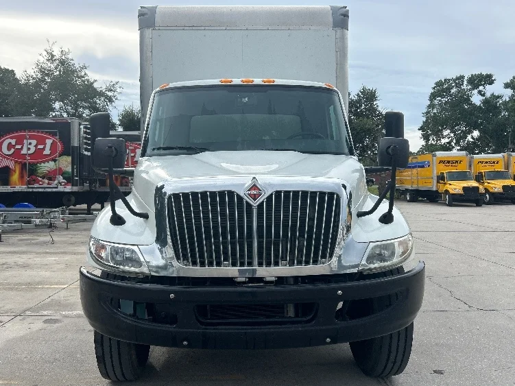 2022 International MV in Tampa, FL — photo 2
