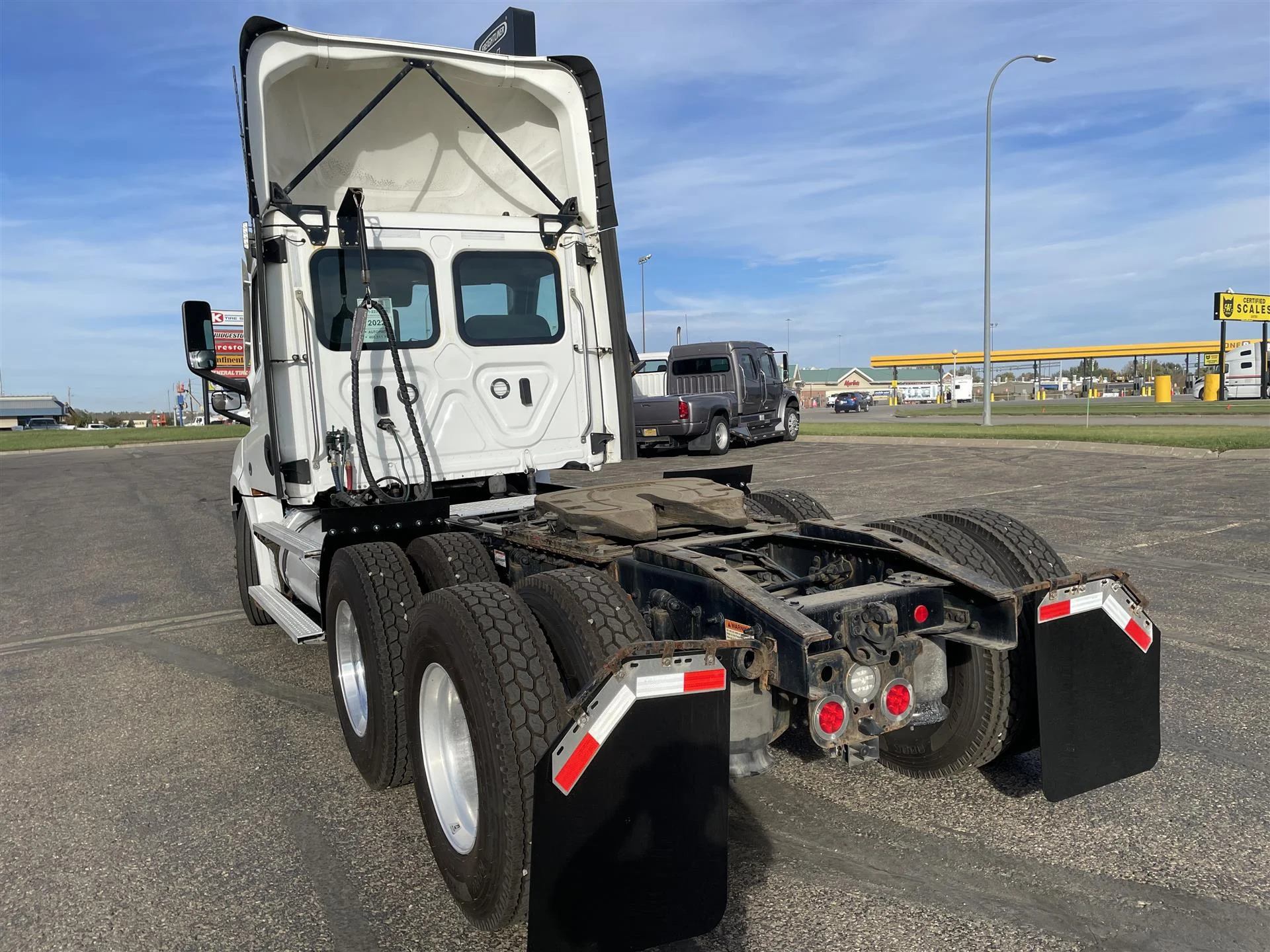 2022 Freightliner Cascadia in Bismarck, ND — photo 6
