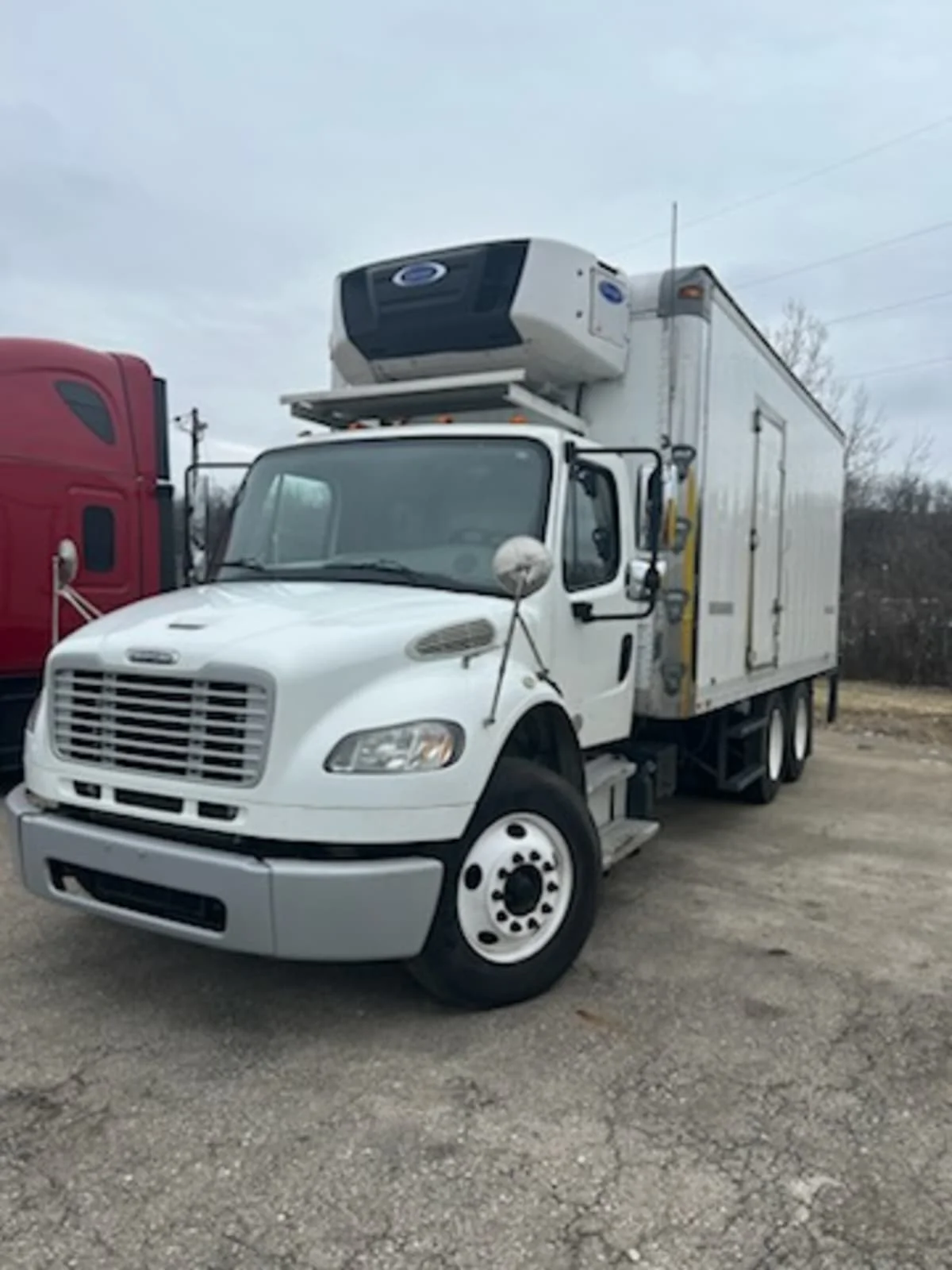 2014 Freightliner M2 106 - image 7