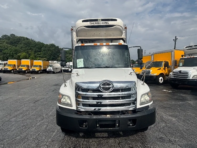 2019 Hino 268 in Atlanta (Forest Park), GA — photo 2