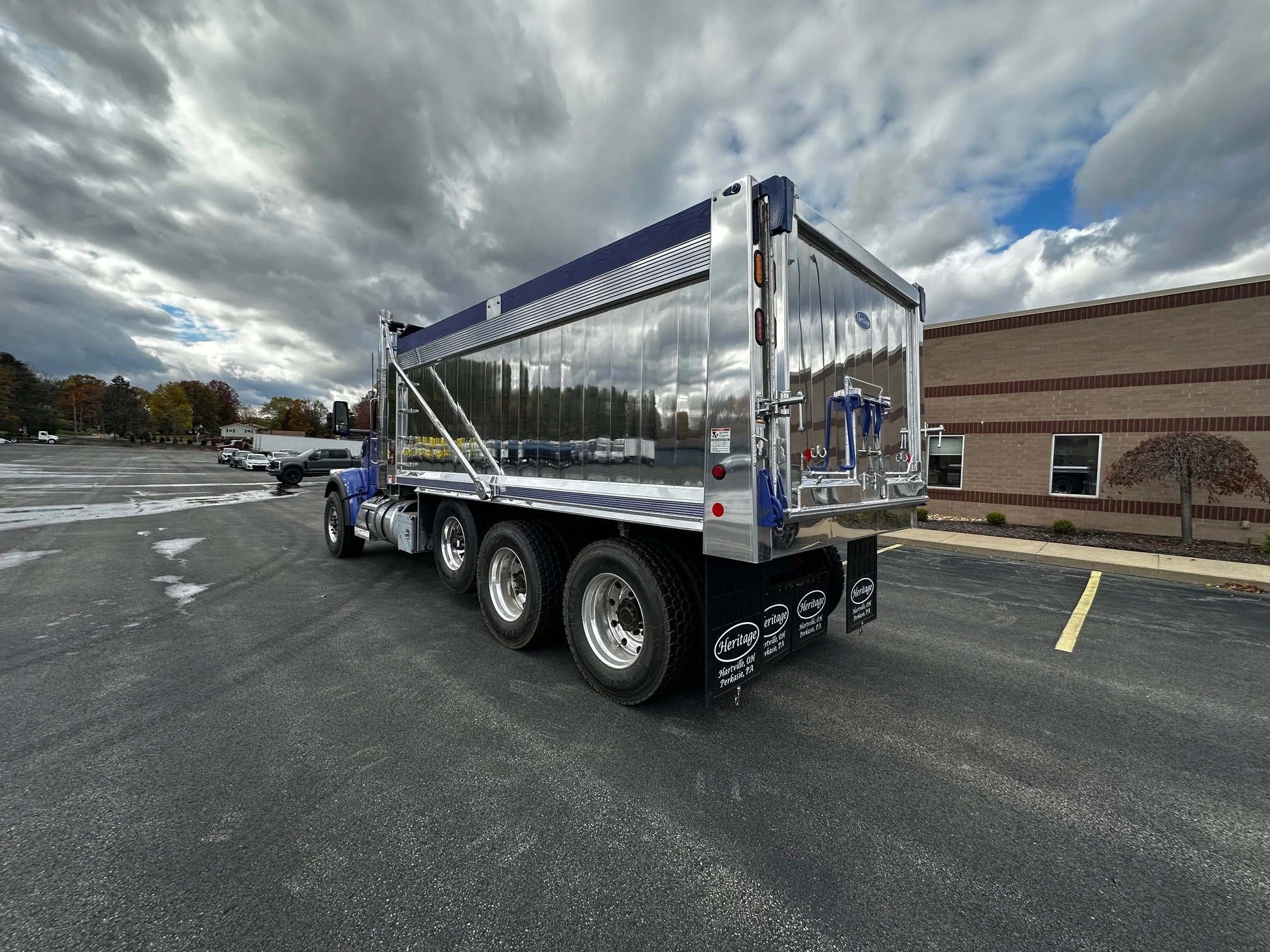 2026 Peterbilt 567 - image 12