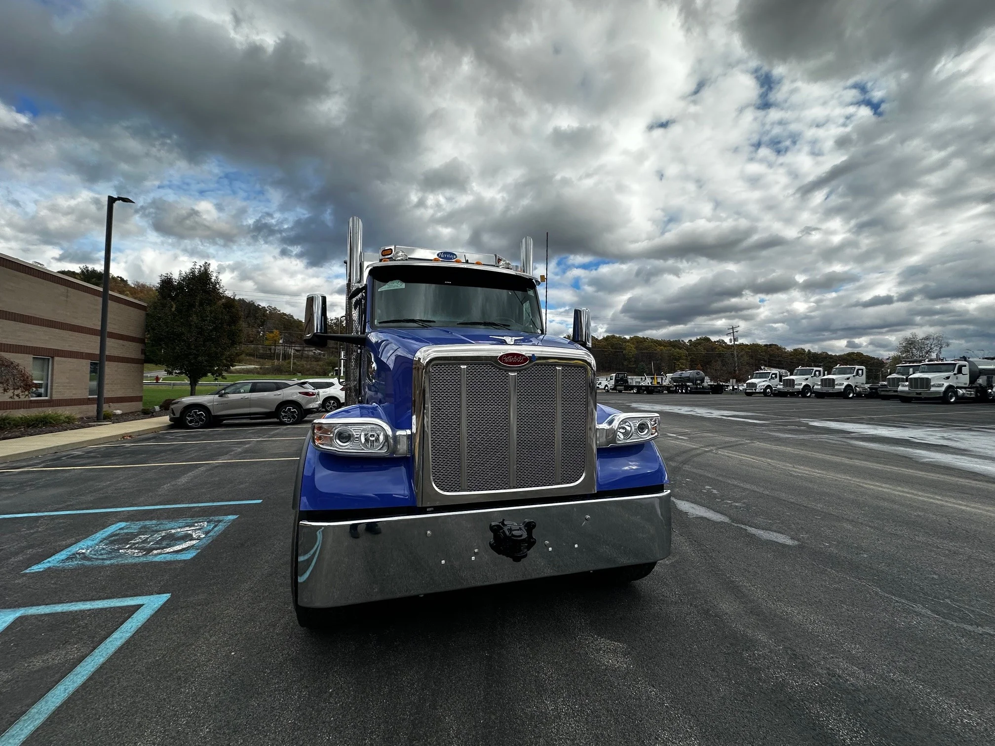 2026 Peterbilt 567 - image 7