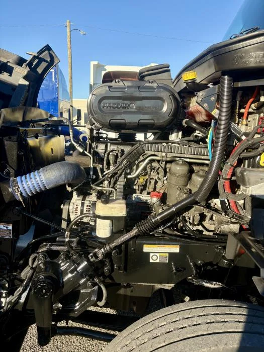 2022 Peterbilt 579 - image 18