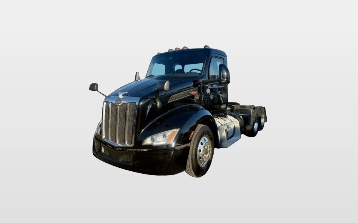2022 Peterbilt 579 - image 1